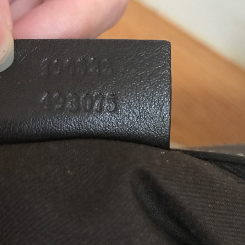 Authentic Gucci Tote - Picture 5 of 8
